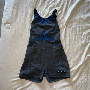 Fleo Singlet, women’s weightlifting, size small